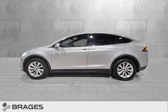 Tesla Model X 2016 photo 2