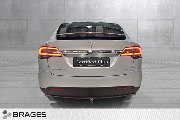 Tesla Model X 2016 photo 4