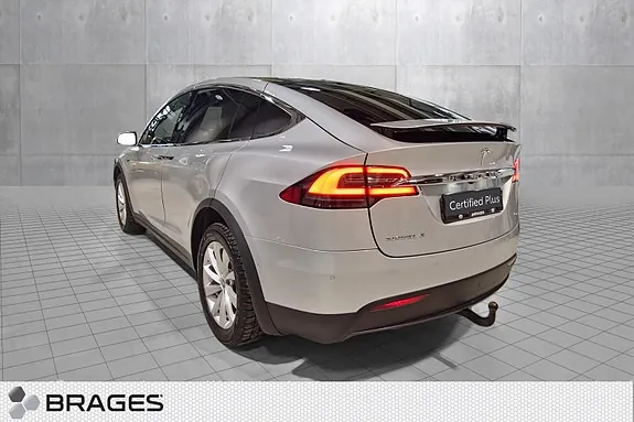 Tesla Model X 2016 photo 3