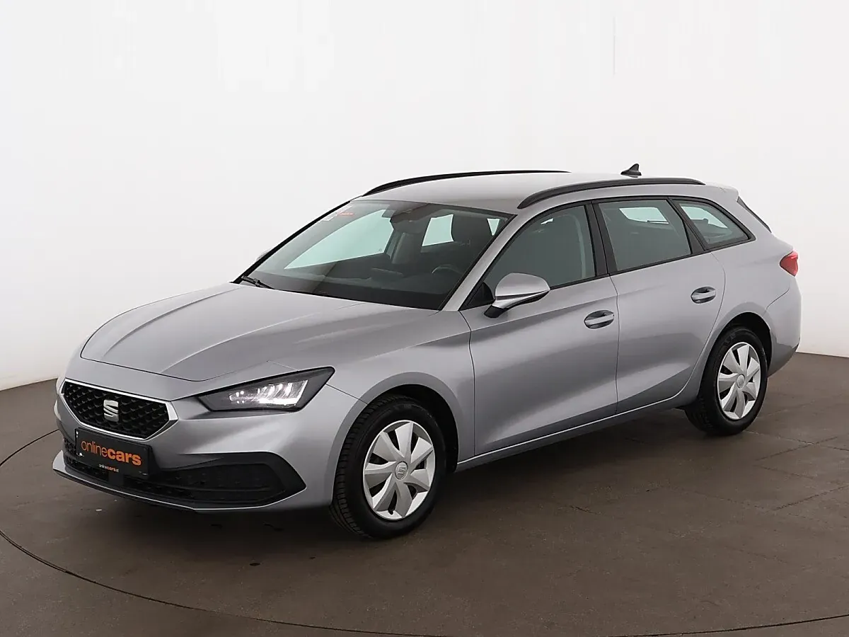 Seat Leon 2023 photo 2
