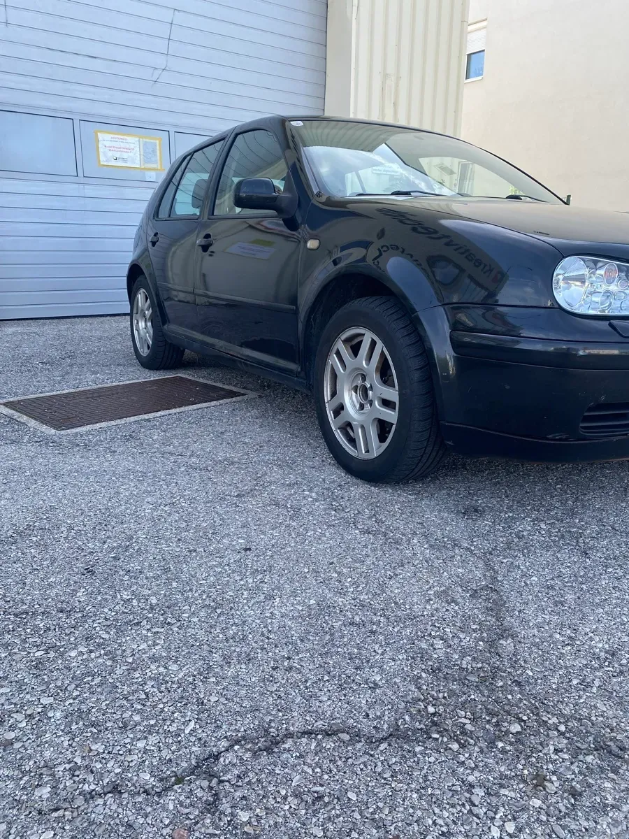 Volkswagen Golf 1998 photo 2