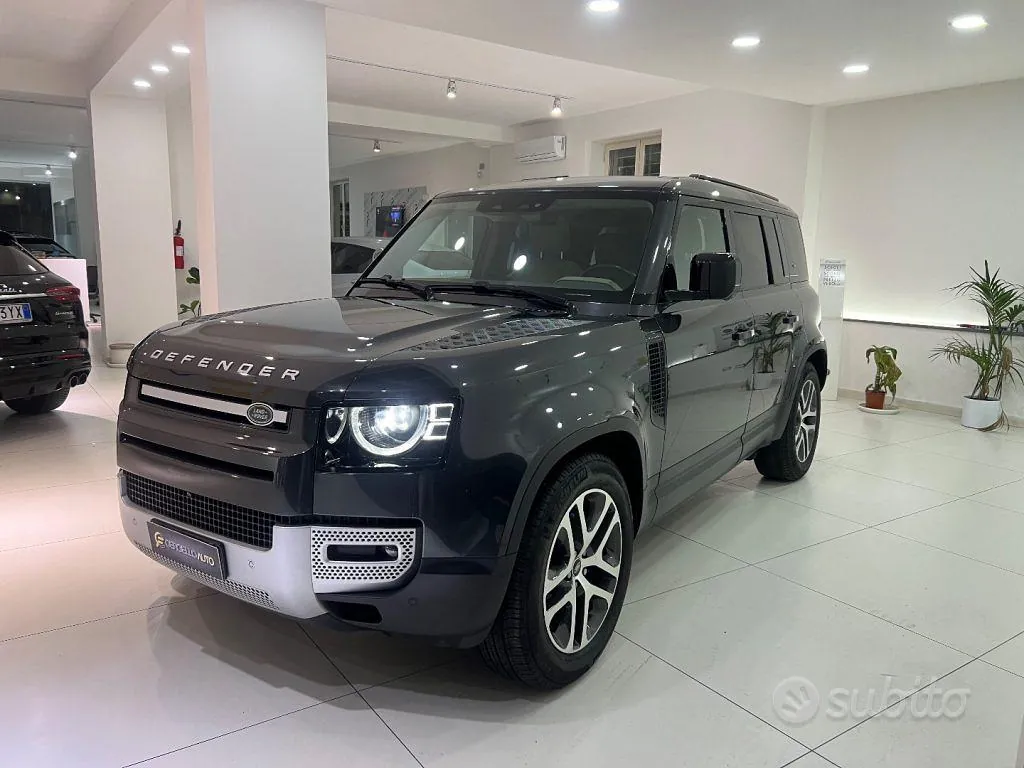 Land Rover Defender 2022 photo 2
