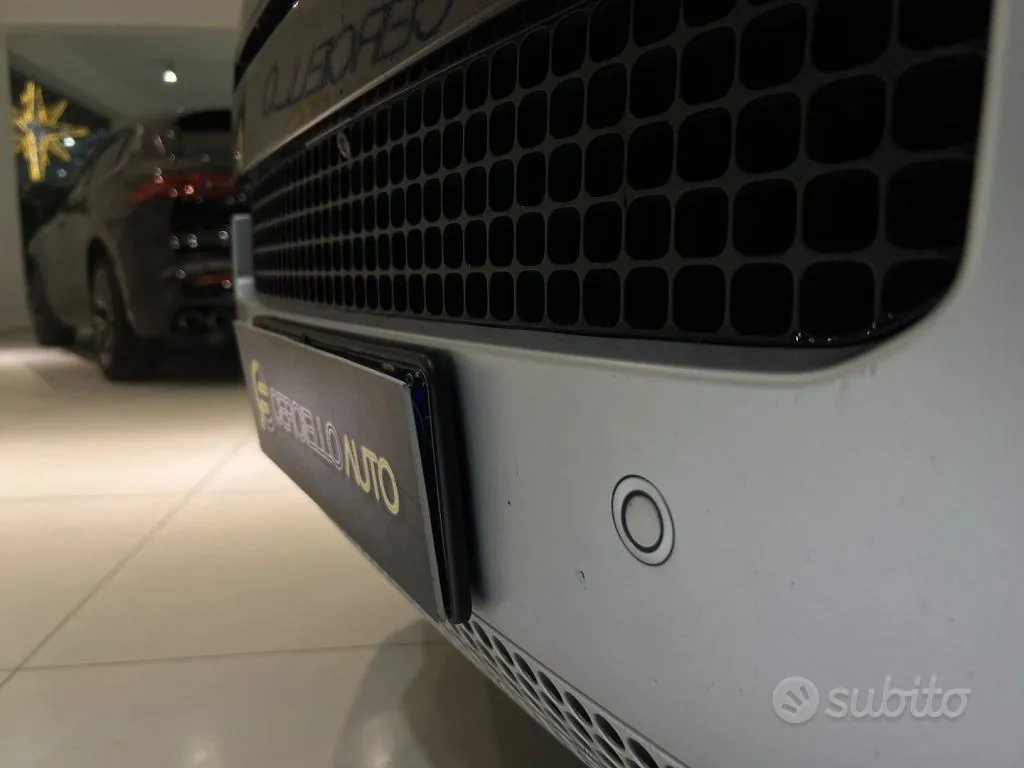 Land Rover Defender 2022 photo 5