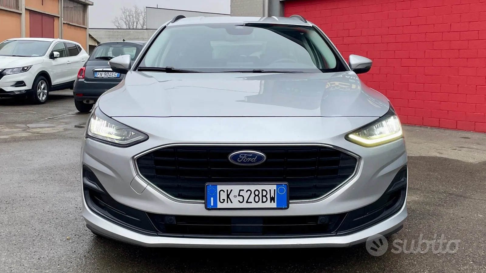 Ford Focus 2022 photo 2