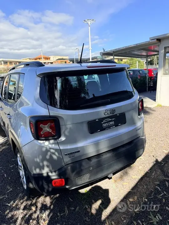 Jeep Renegade 2014 photo 4