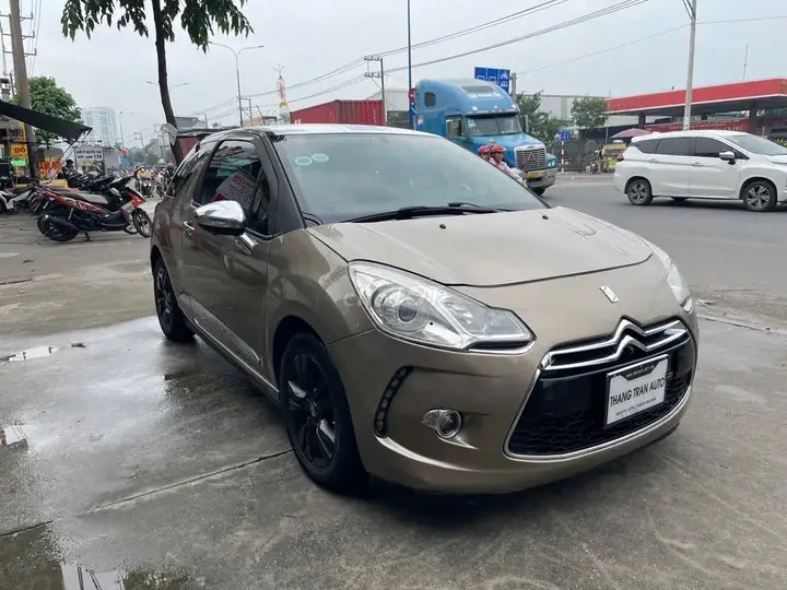 Citroen Ds3 2011 photo 2