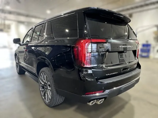 GMC Yukon 2026 photo 3