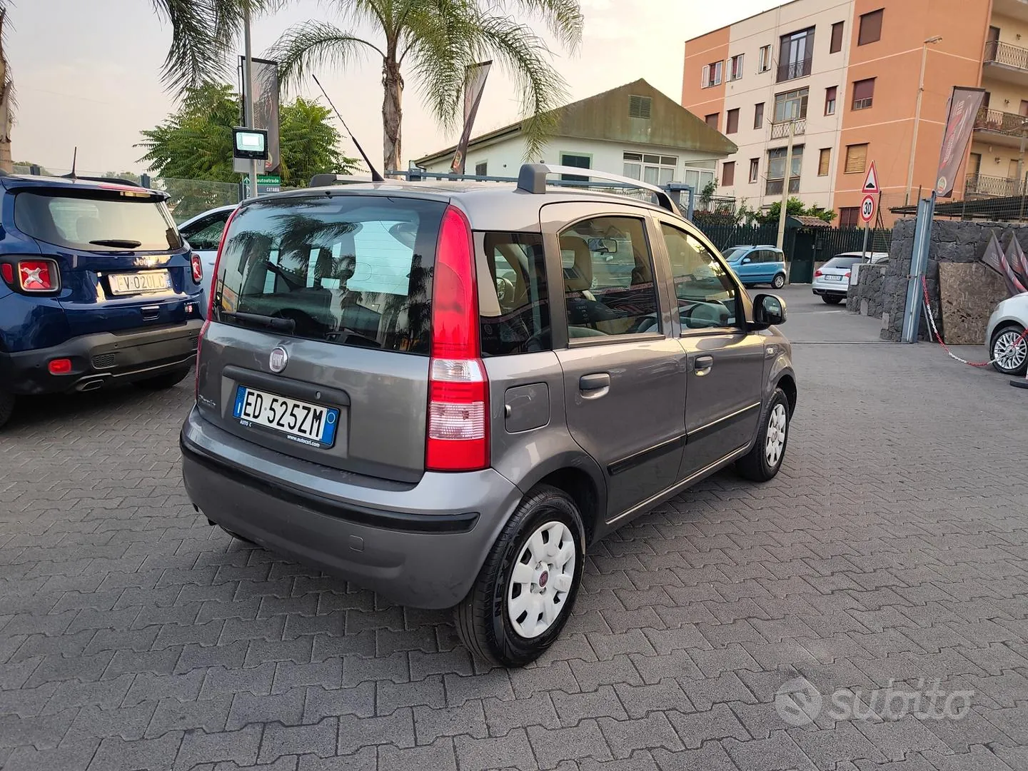 Fiat Panda 2011 photo 4