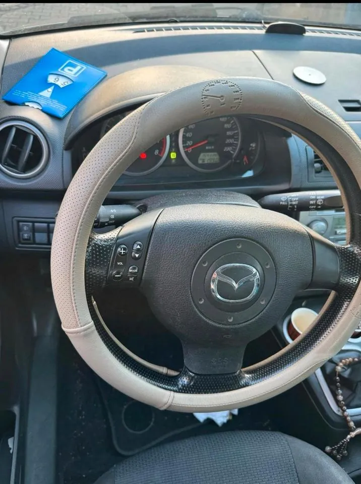 Mazda Mazda 2