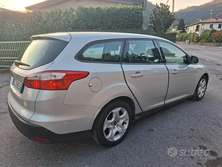 Ford Focus 2013 photo 4