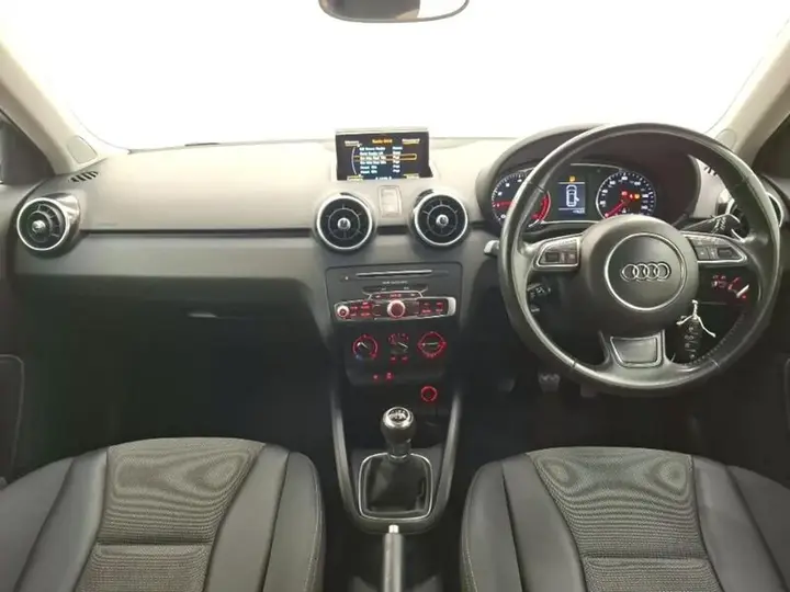 Audi A1 2018 photo 3