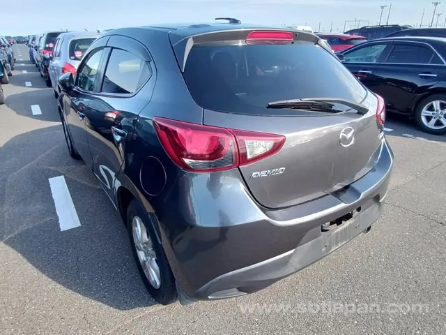 Mazda Demi 2015 photo 3