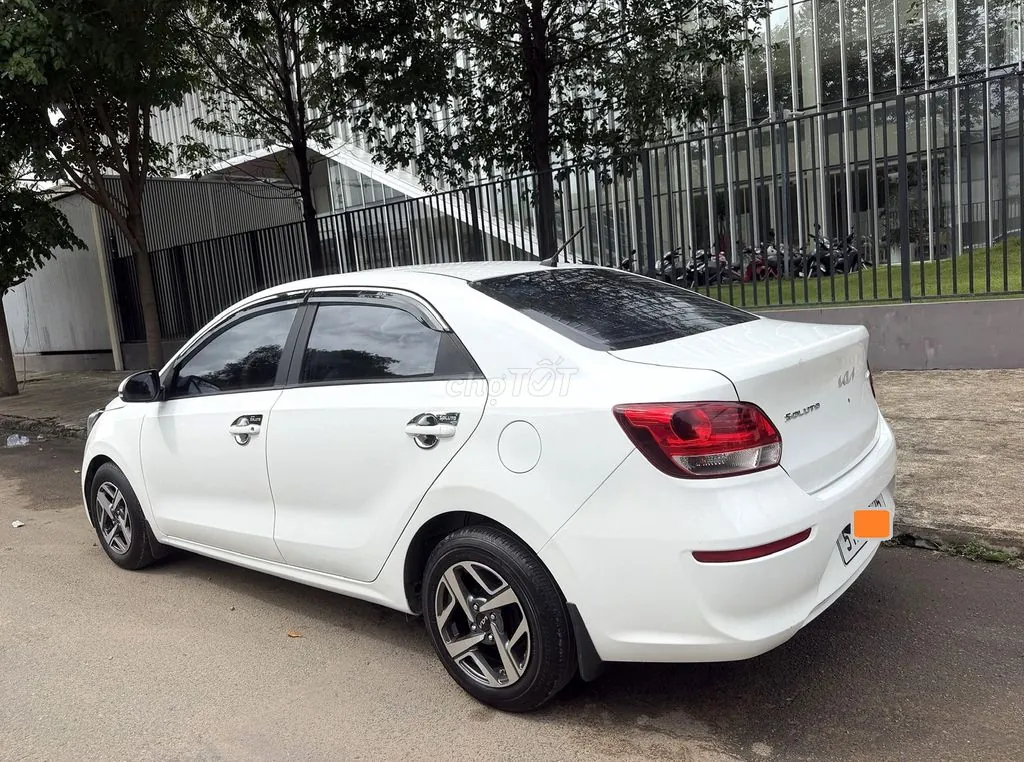 Kia Soluto 2023 photo 4
