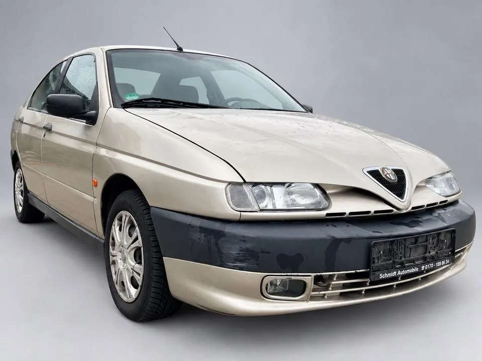 Alfa Romeo 146