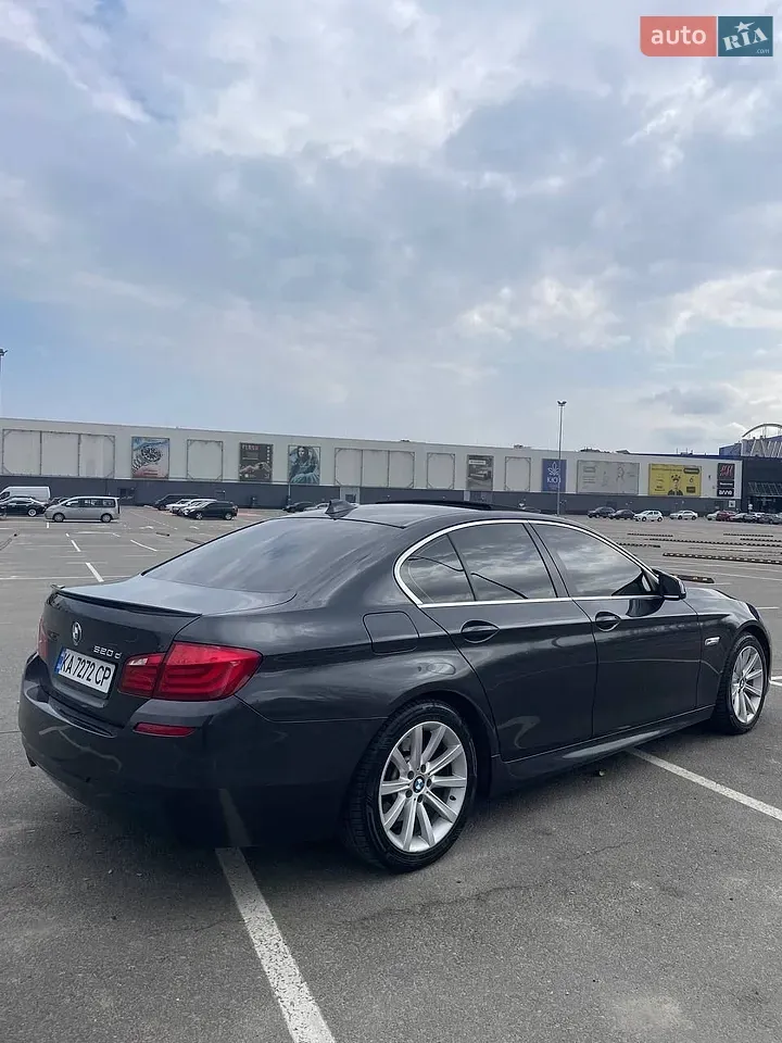 BMW 5 Series 2012 photo 5
