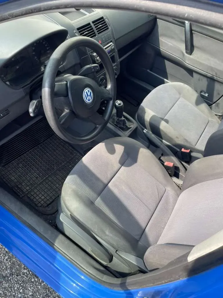 Volkswagen Polo 2002 photo 3
