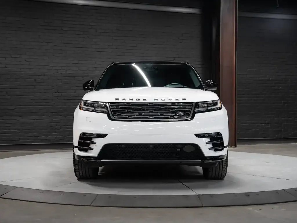 Land Rover Range Rover Velar 2026 photo 3