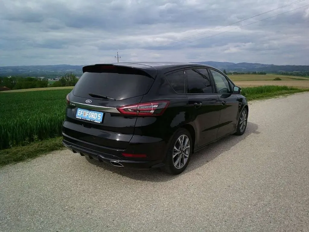 Ford S-Max