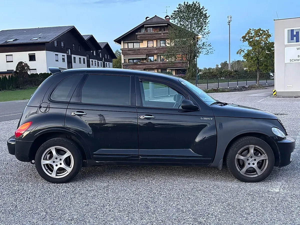 Chrysler Pt Cruiser 2004 photo 3