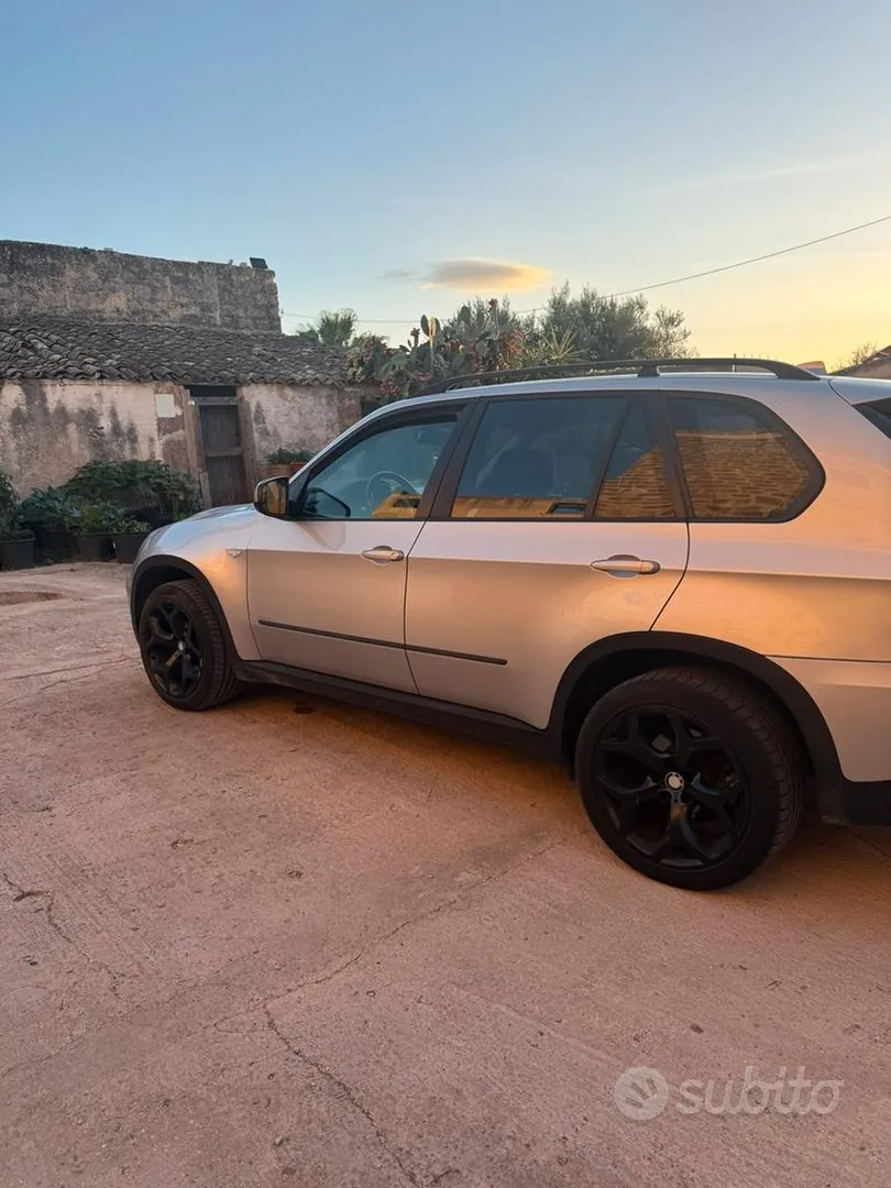 BMW X5 2009 photo 4