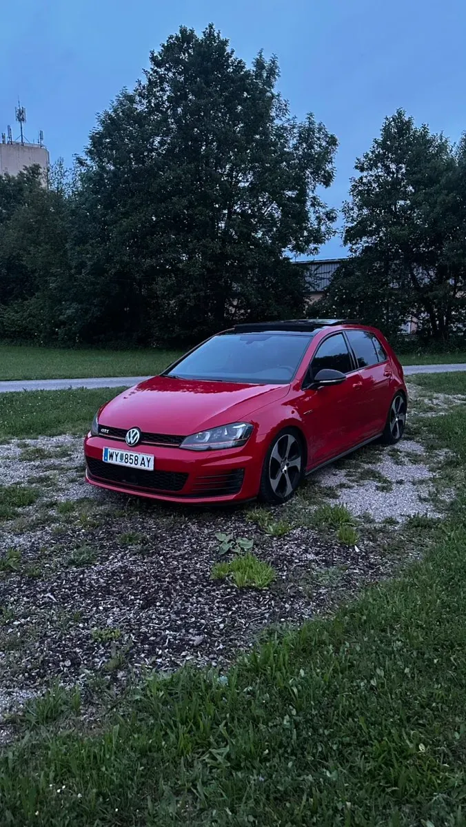 Volkswagen Golf 2015 photo 2