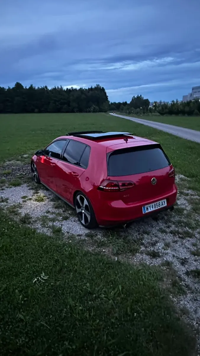 Volkswagen Golf 2015 photo 3