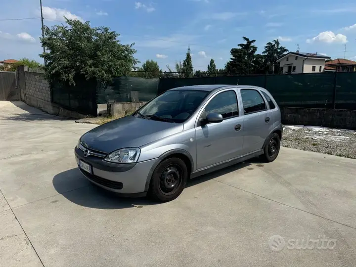 Opel Corsa 2002 photo 2