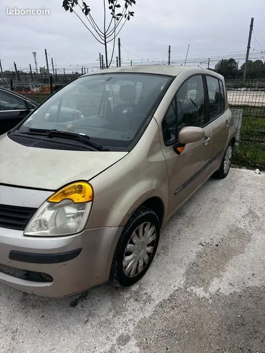 Renault Modus 2005 photo 2