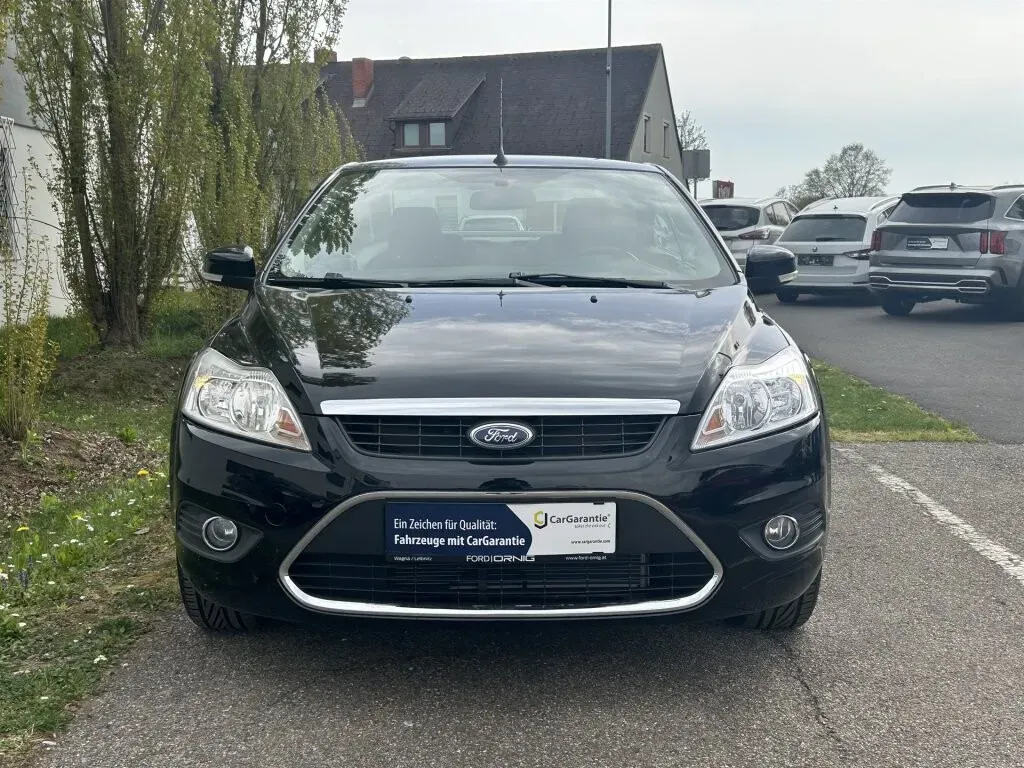 Ford Focus 2010 photo 2
