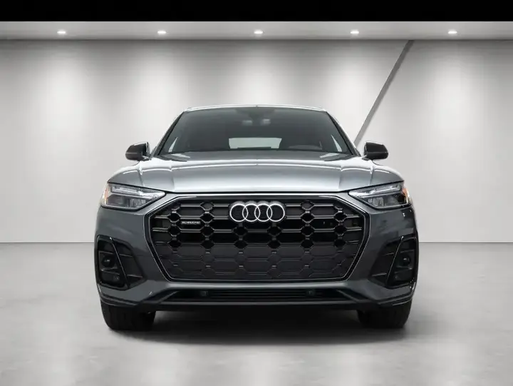 Audi Q5 2023 photo 2