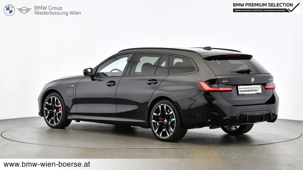 BMW 3 Series 2025 photo 3
