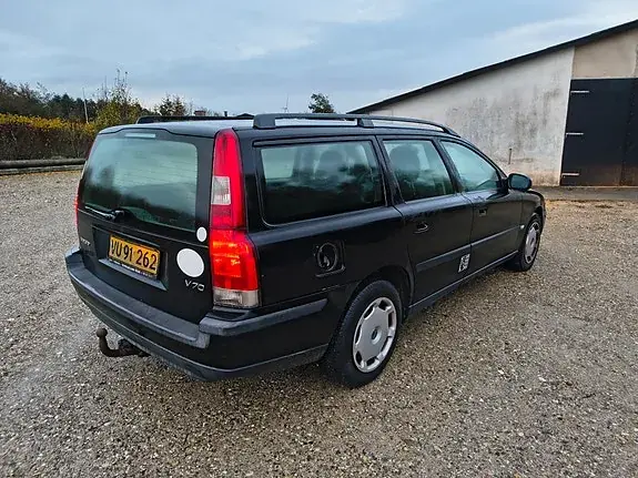 Volvo V70 2000 photo 2