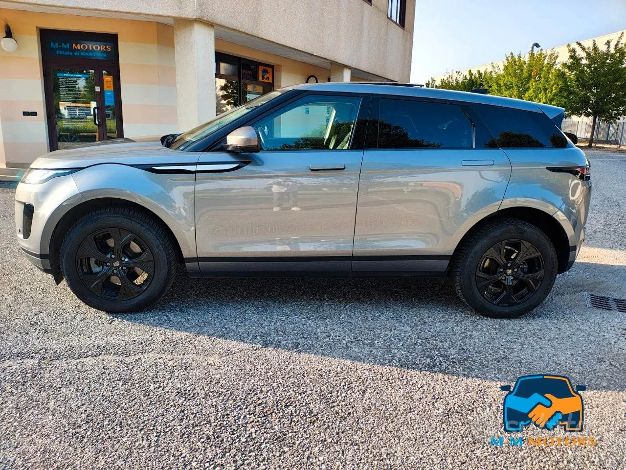 Land Rover Range Rover Evoque 2022 photo 3