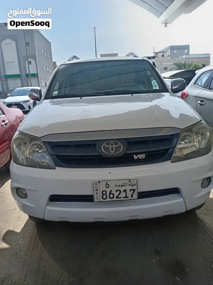 Toyota Fortuner 2008 photo 4