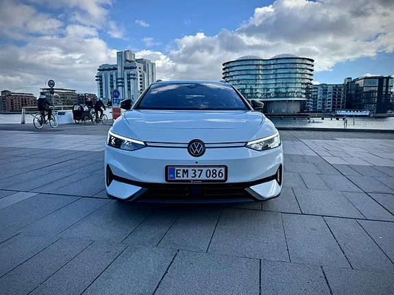 Volkswagen Id.7 2024 photo 2