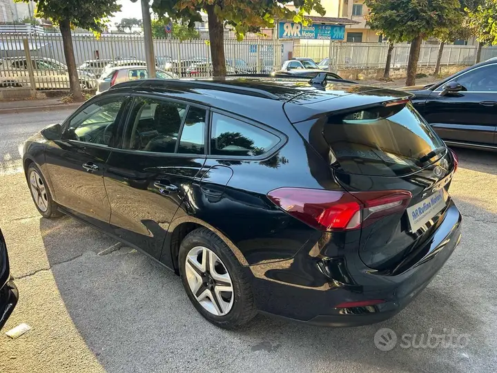 Ford Focus 2023 photo 4