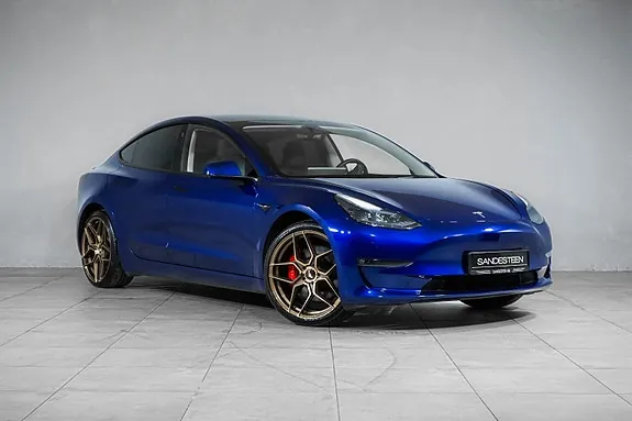 Tesla Model 3 2023 photo 3