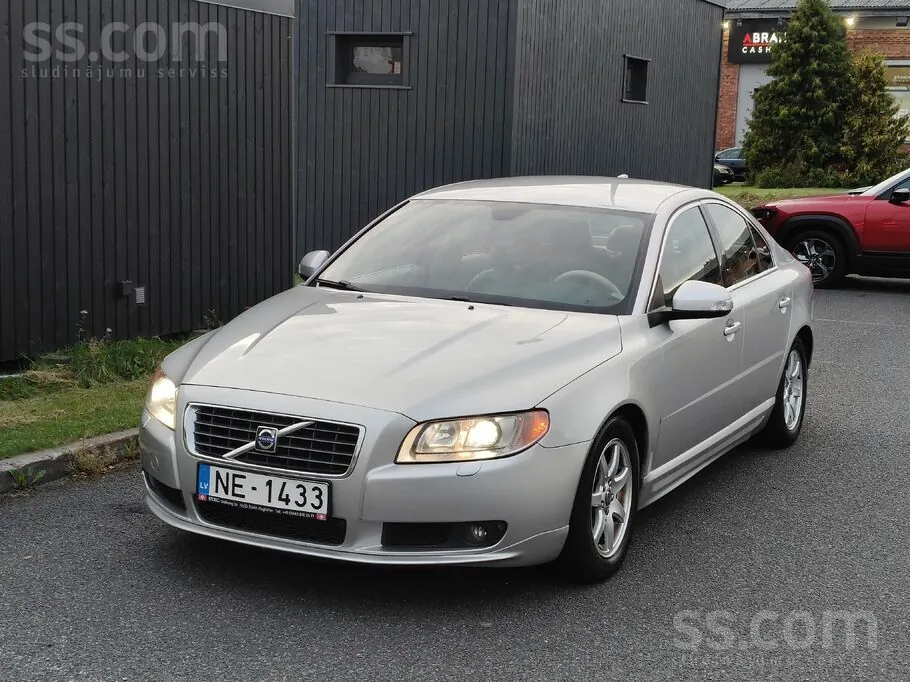 Volvo S80
