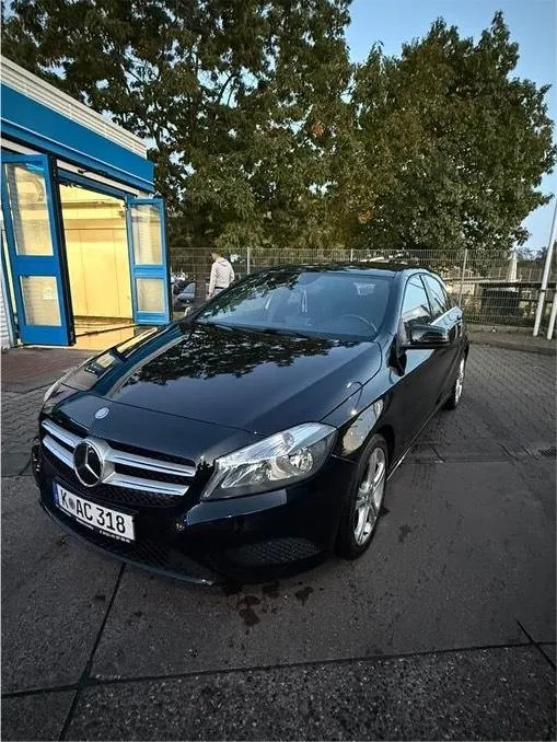 Mercedes-Benz A180