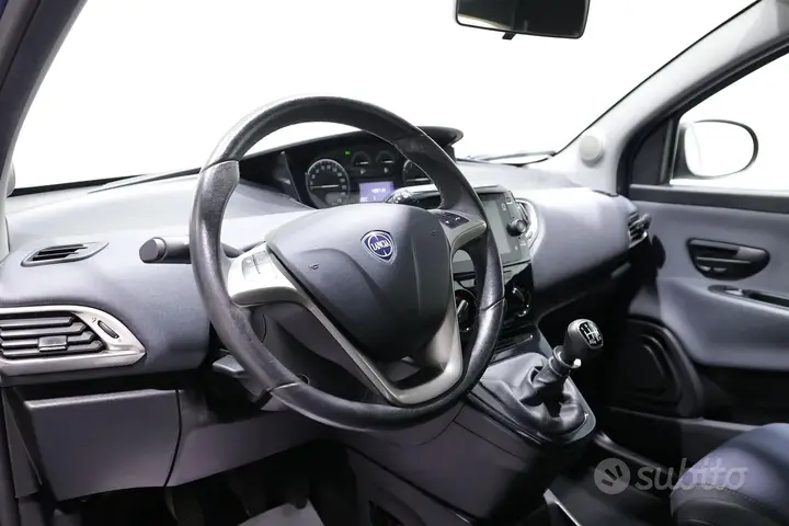 Lancia Ypsilon 2022 photo 5