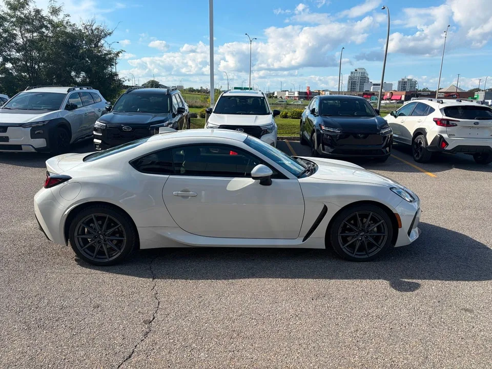 Subaru Brz 2024 photo 4