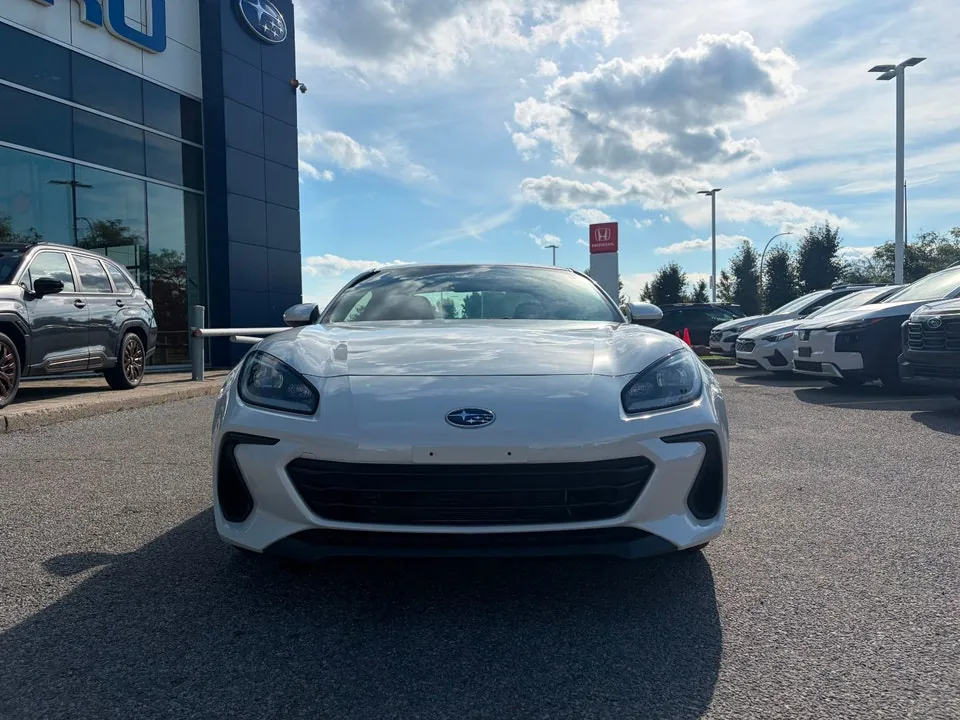 Subaru Brz 2024 photo 2