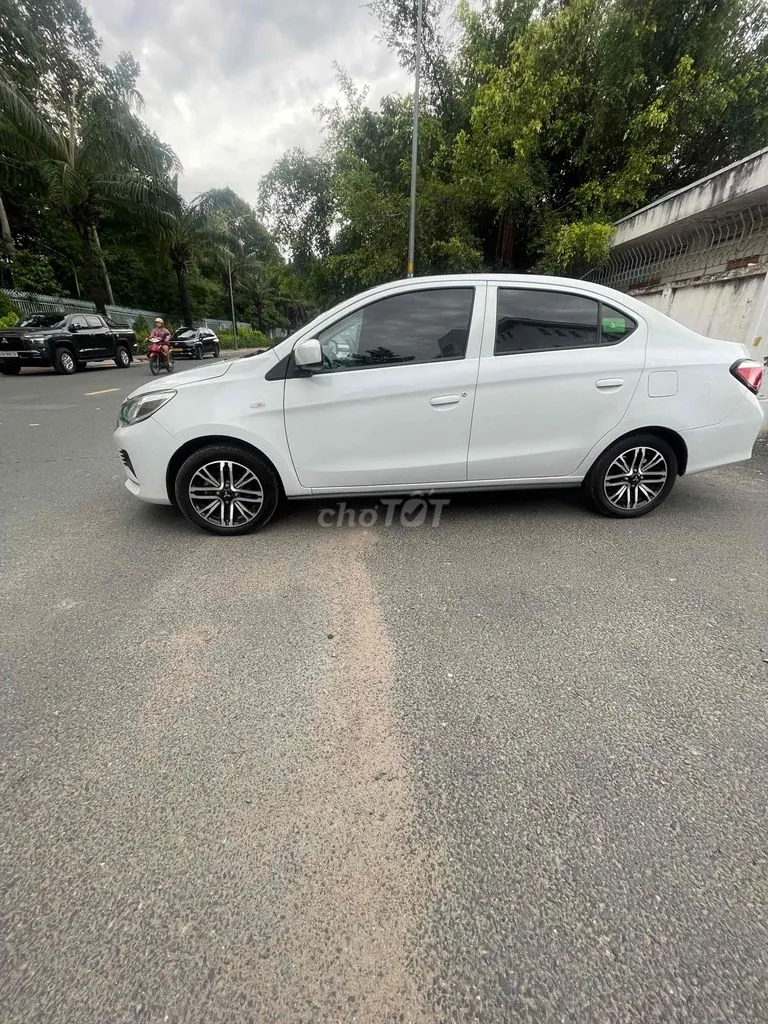 Mitsubishi Attrage 2024 photo 5