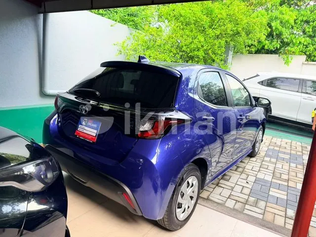Toyota Yaris 2023 photo 2