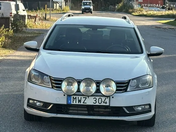 Volkswagen Passat 2013 photo 2