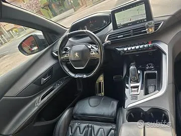 Peugeot 5008 2018 photo 2