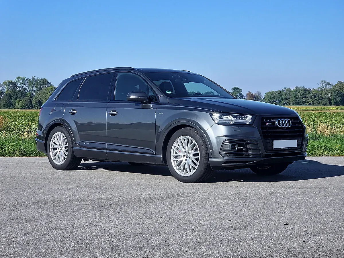 Audi Q7 2018 photo 2