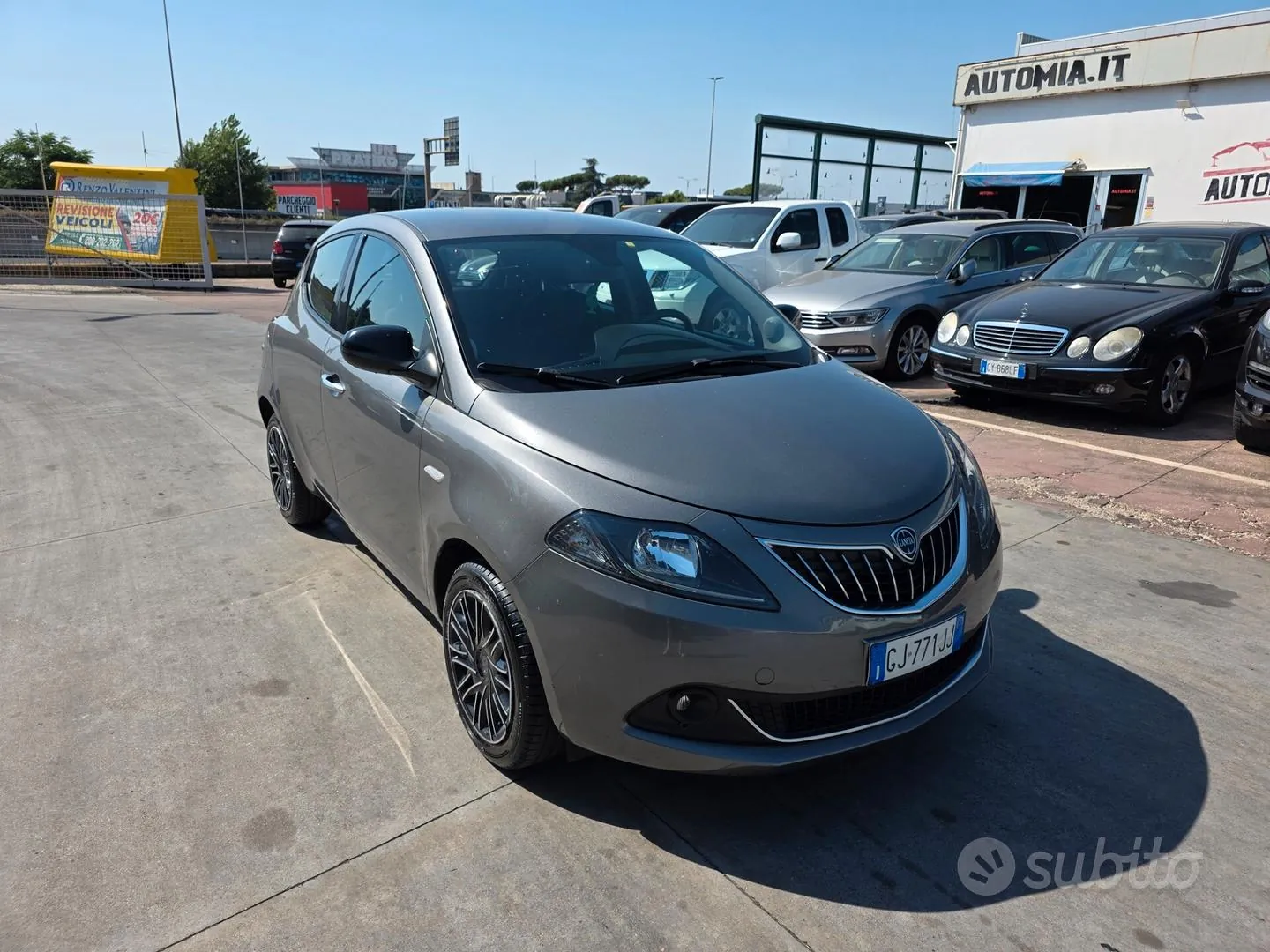 Lancia Ypsilon 2022 photo 2