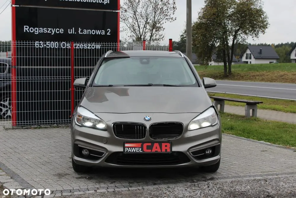 BMW Seria 2 218I 2014 photo 2