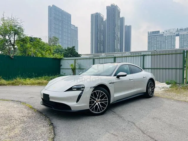Porsche Taycan